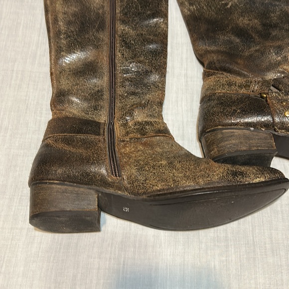 Flower Child Distressed Brown Leather Boots - Picture 6 of 9